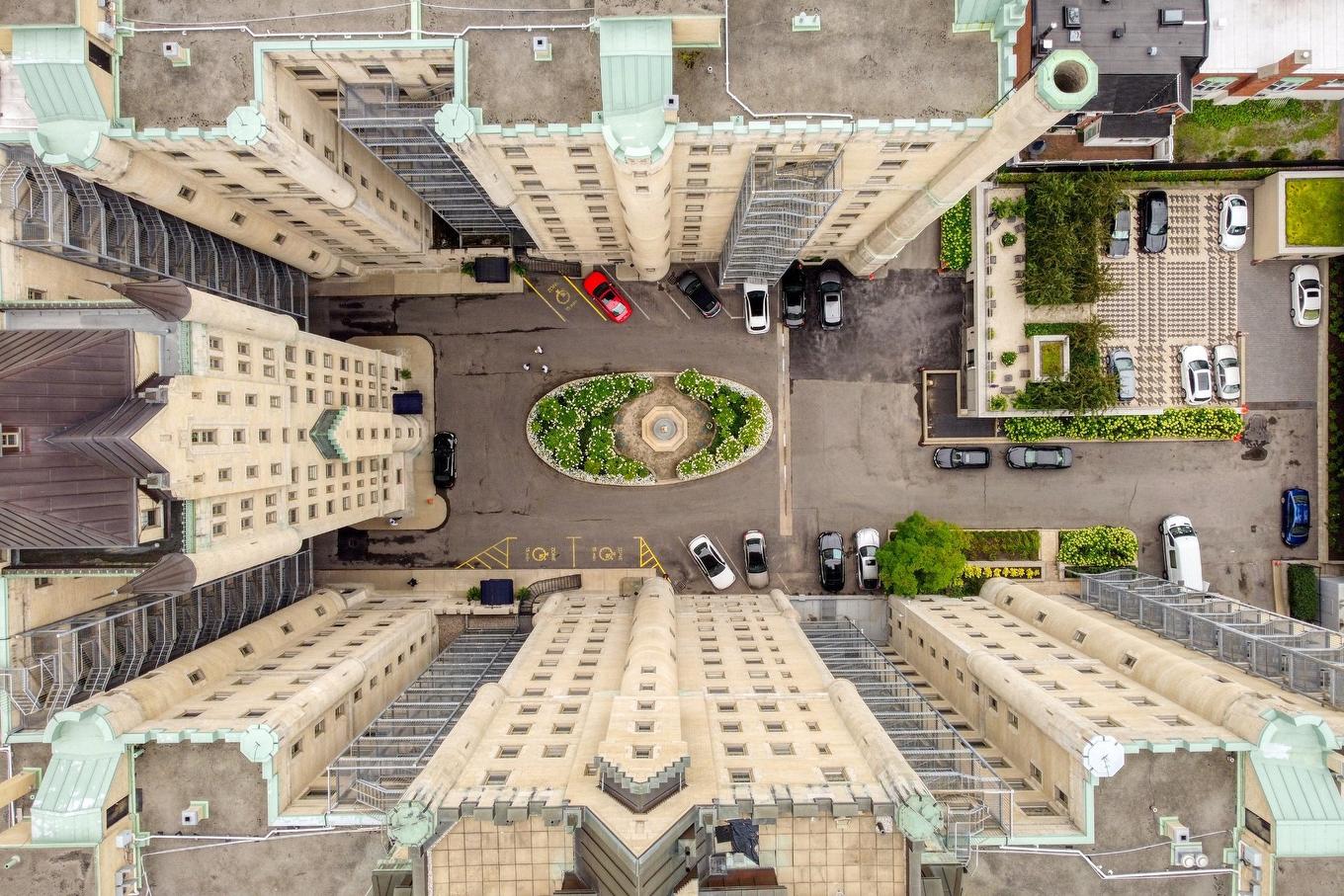 Photo aérienne - D-111-1321 Rue Sherbrooke O., Montréal (Ville-Marie), QC -