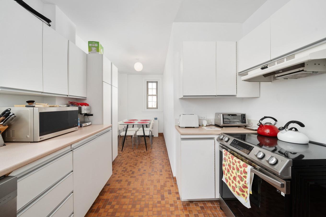 Cuisine - D-111-1321 Rue Sherbrooke O., Montréal (Ville-Marie), QC - Indoor Photo Showing Kitchen