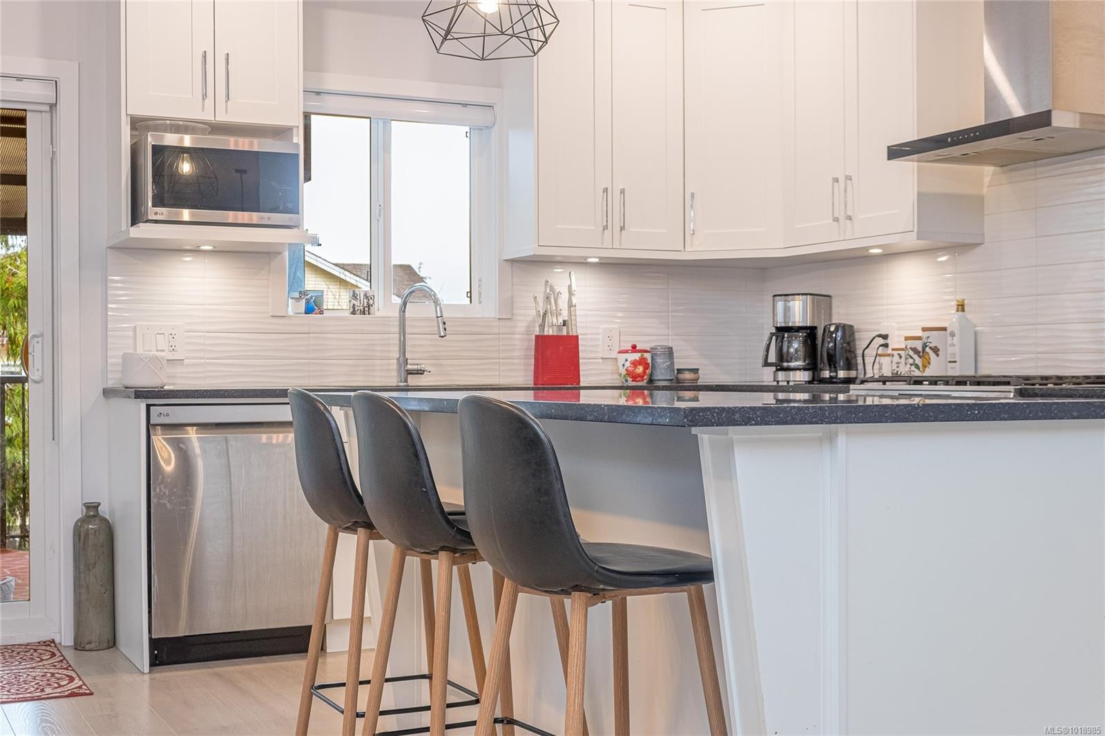 668 Eighth St, Nanaimo, BC