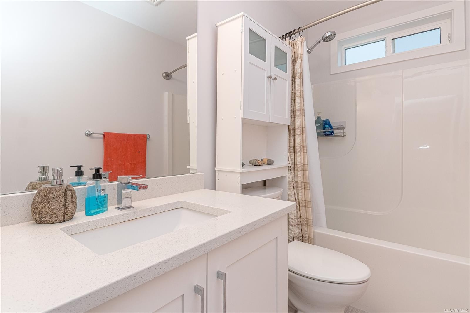 668 Eighth St, Nanaimo, BC