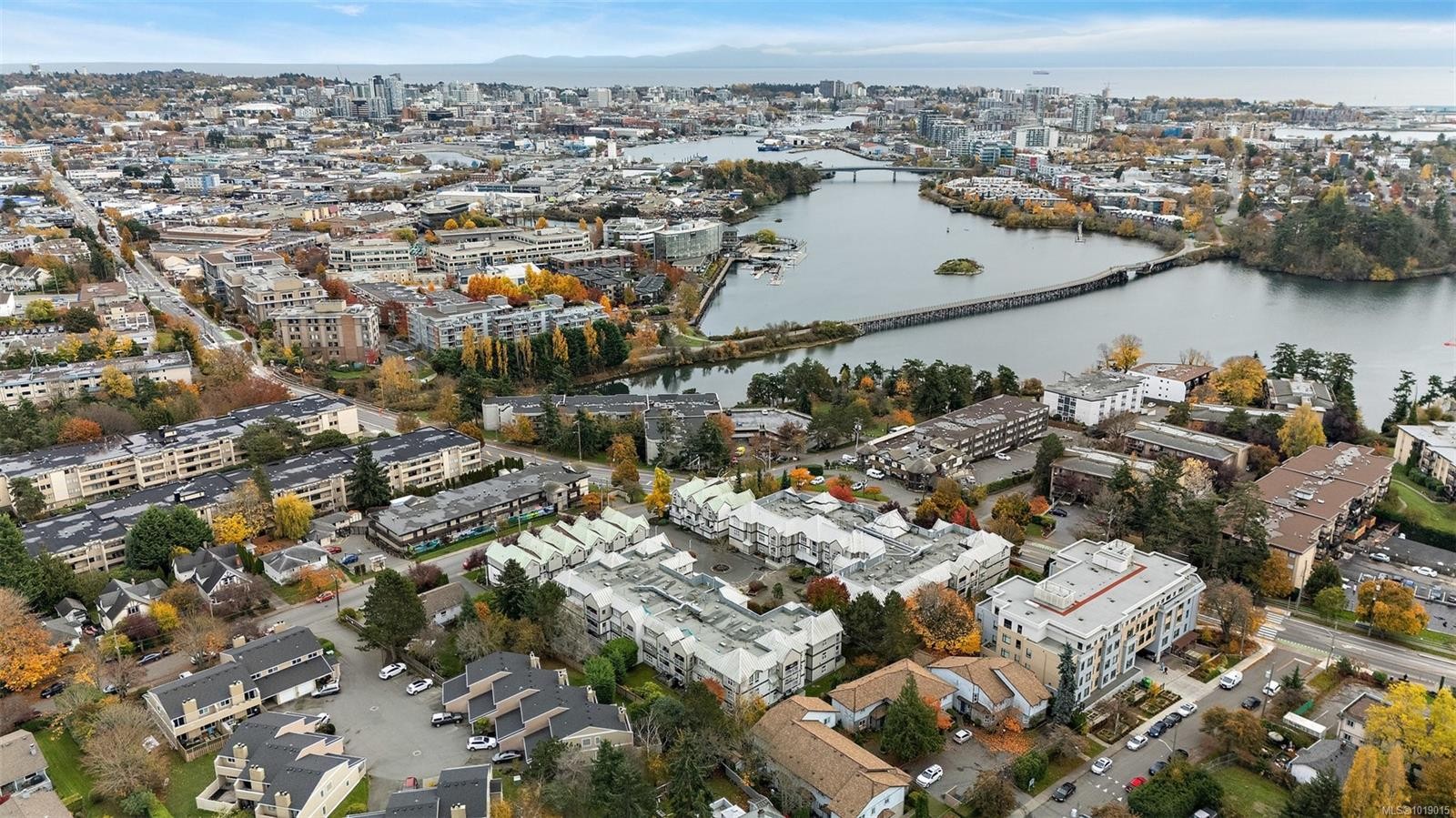 311-3010 Washington Ave, Victoria, BC - Outdoor With Body Of Water With View