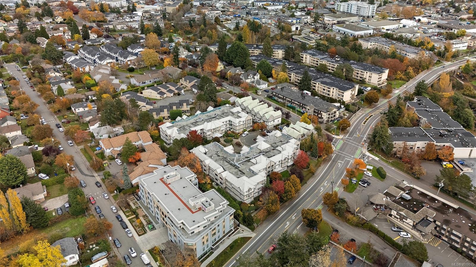 311-3010 Washington Ave, Victoria, BC - Outdoor With View