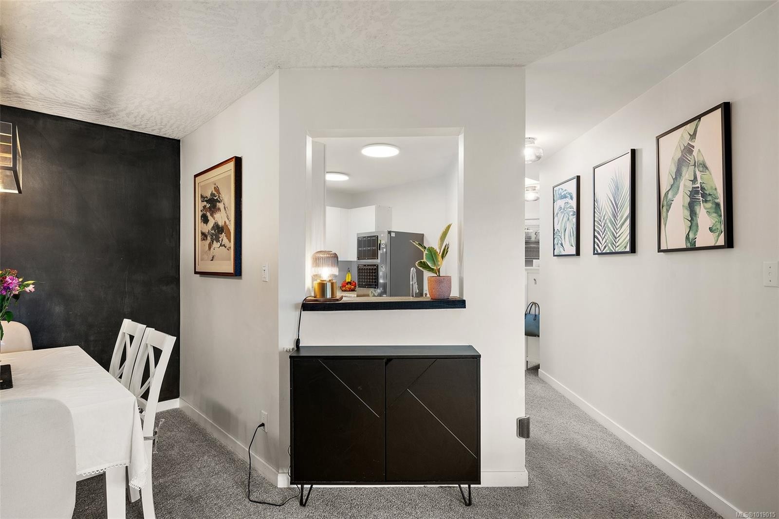 311-3010 Washington Ave, Victoria, BC - Indoor