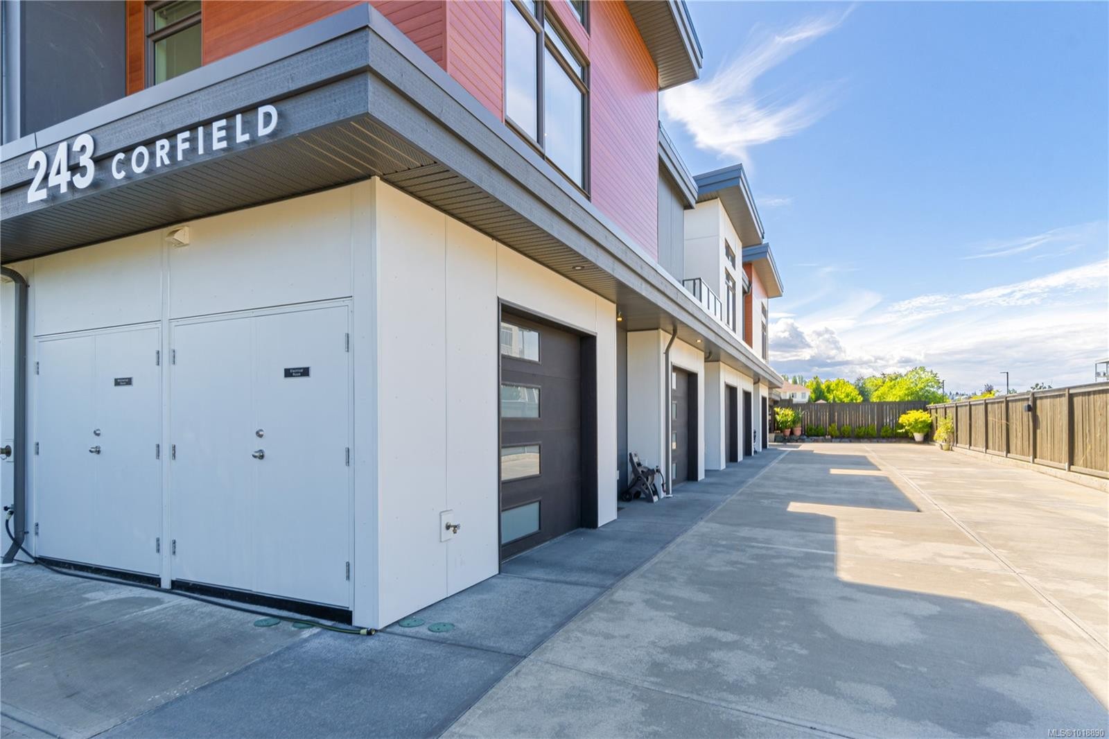 5-243 Corfield St South, Parksville, BC