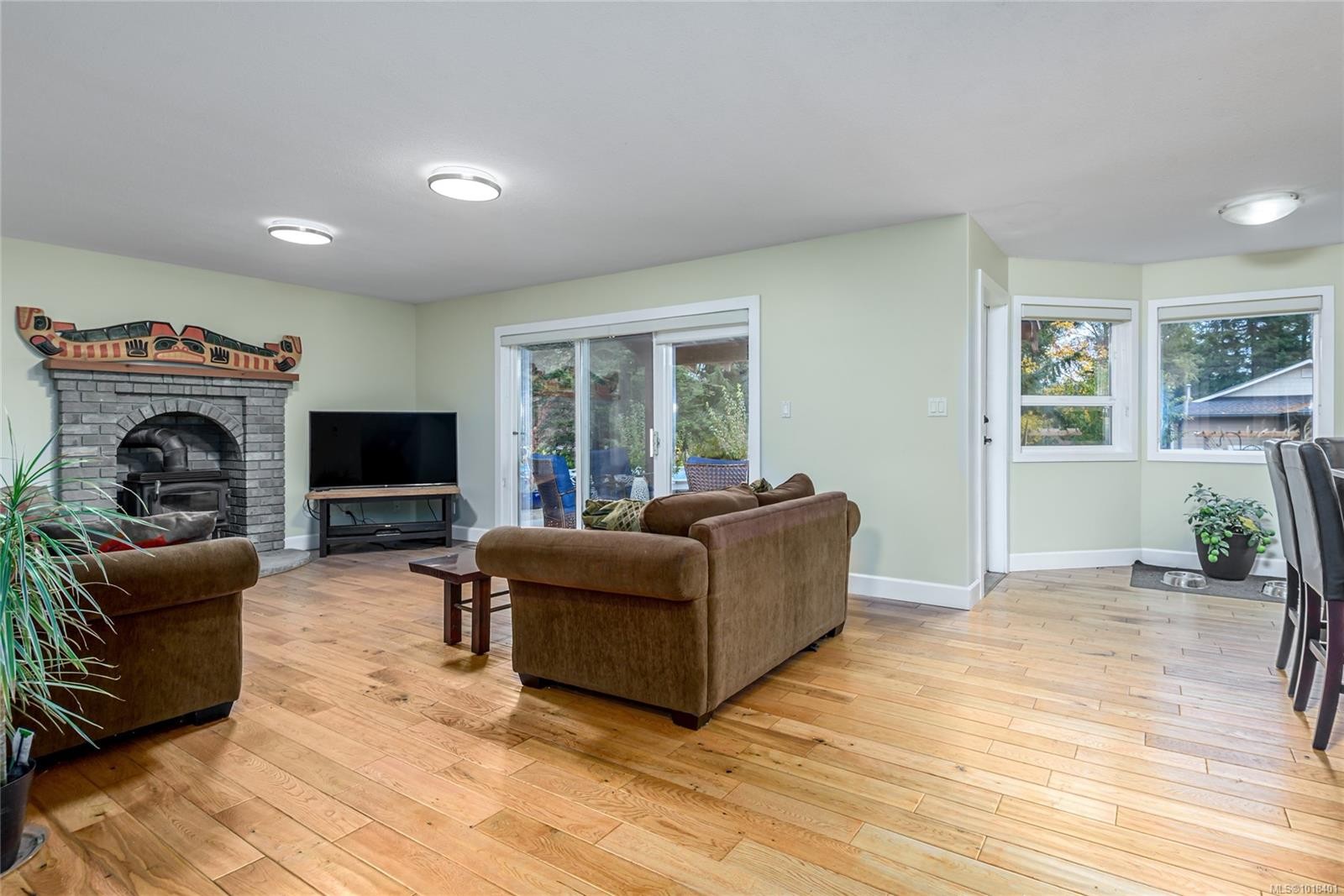 1230 Glen Urquhart Dr, Courtenay, BC