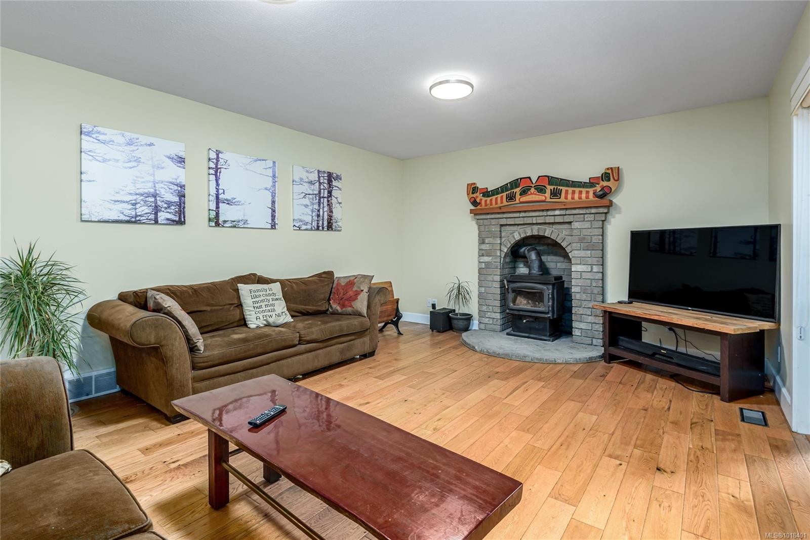 1230 Glen Urquhart Dr, Courtenay, BC