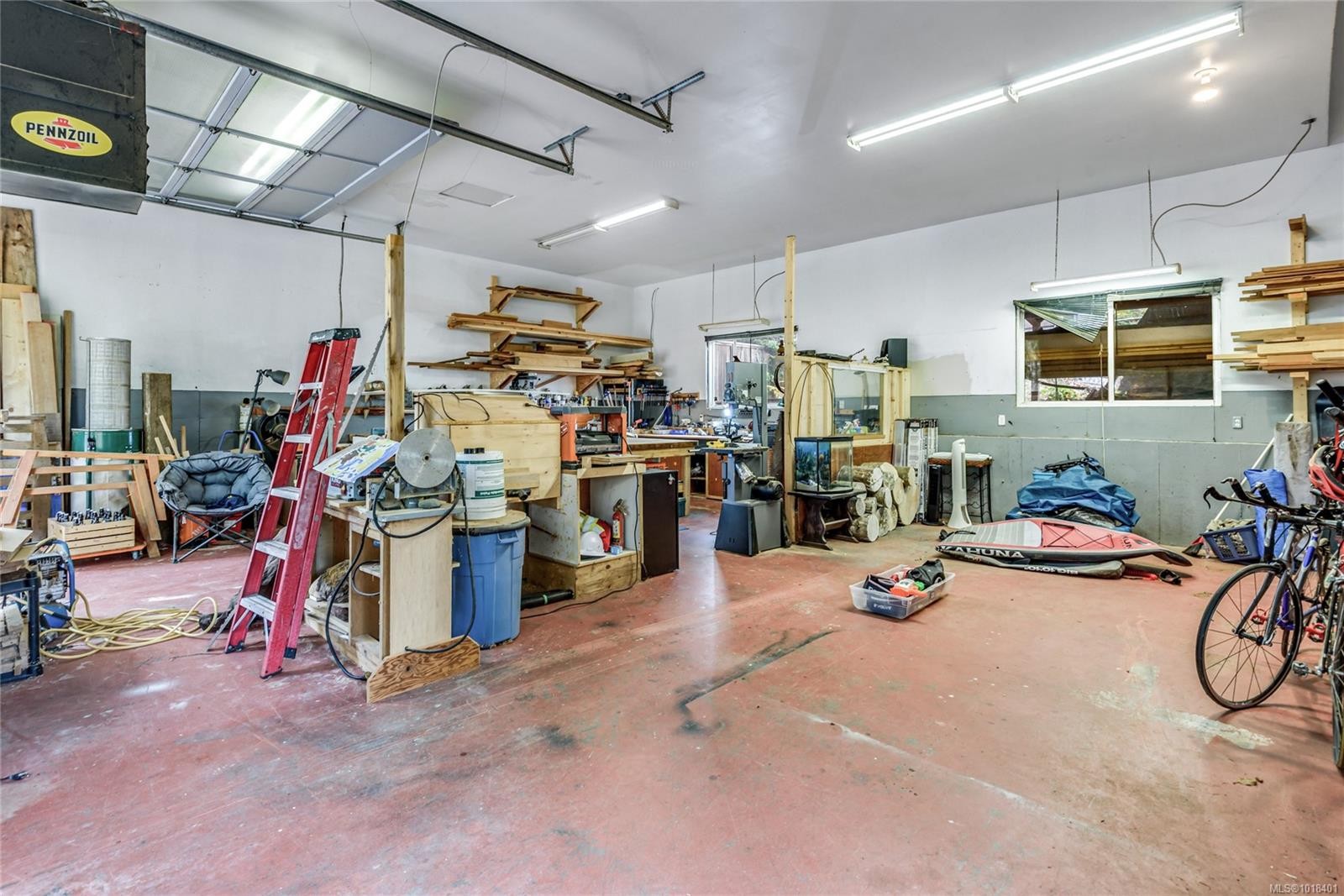 1230 Glen Urquhart Dr, Courtenay, BC