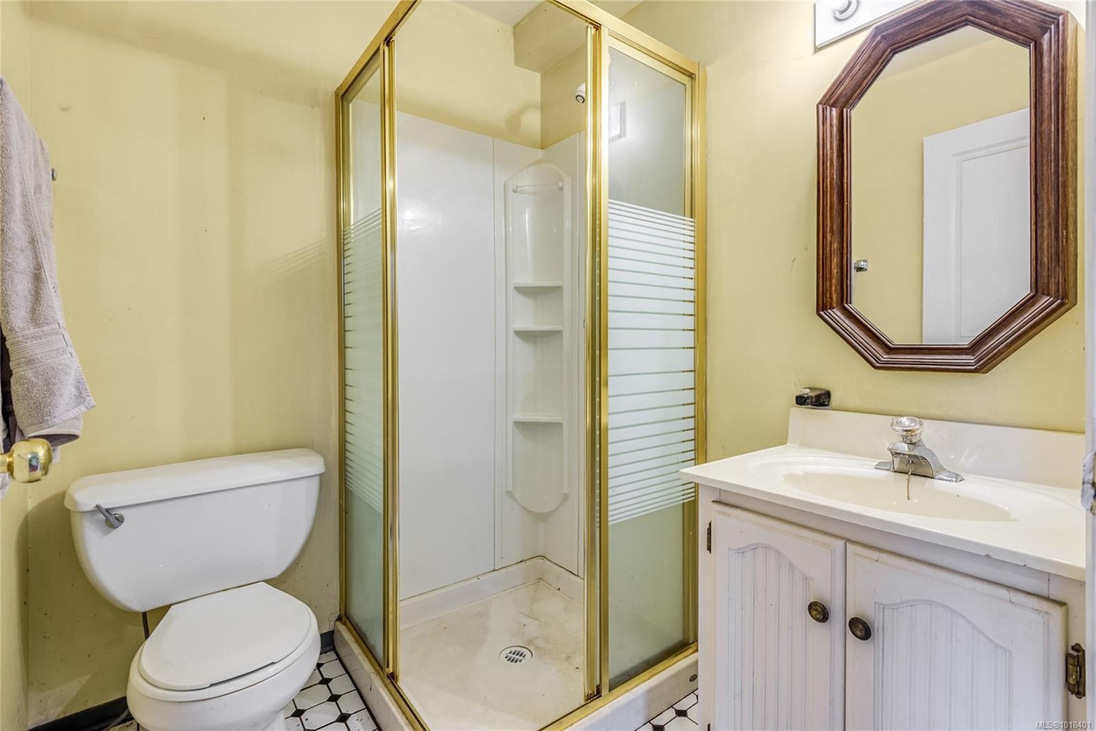 1230 Glen Urquhart Dr, Courtenay, BC