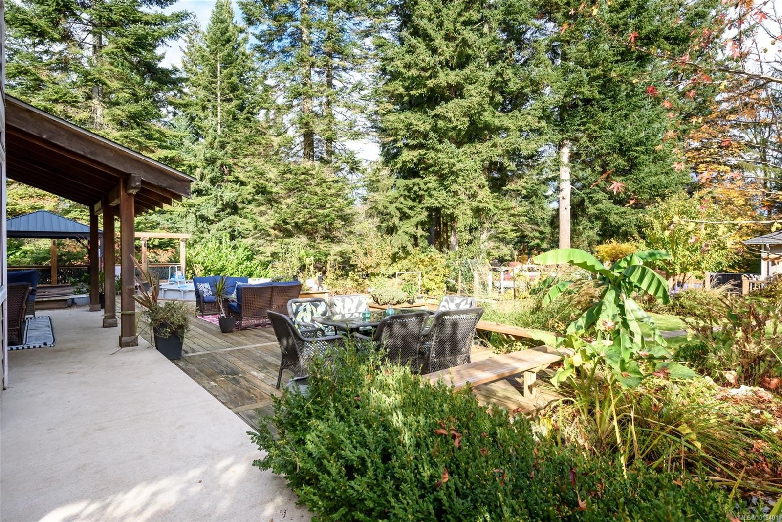 1230 Glen Urquhart Dr, Courtenay, BC