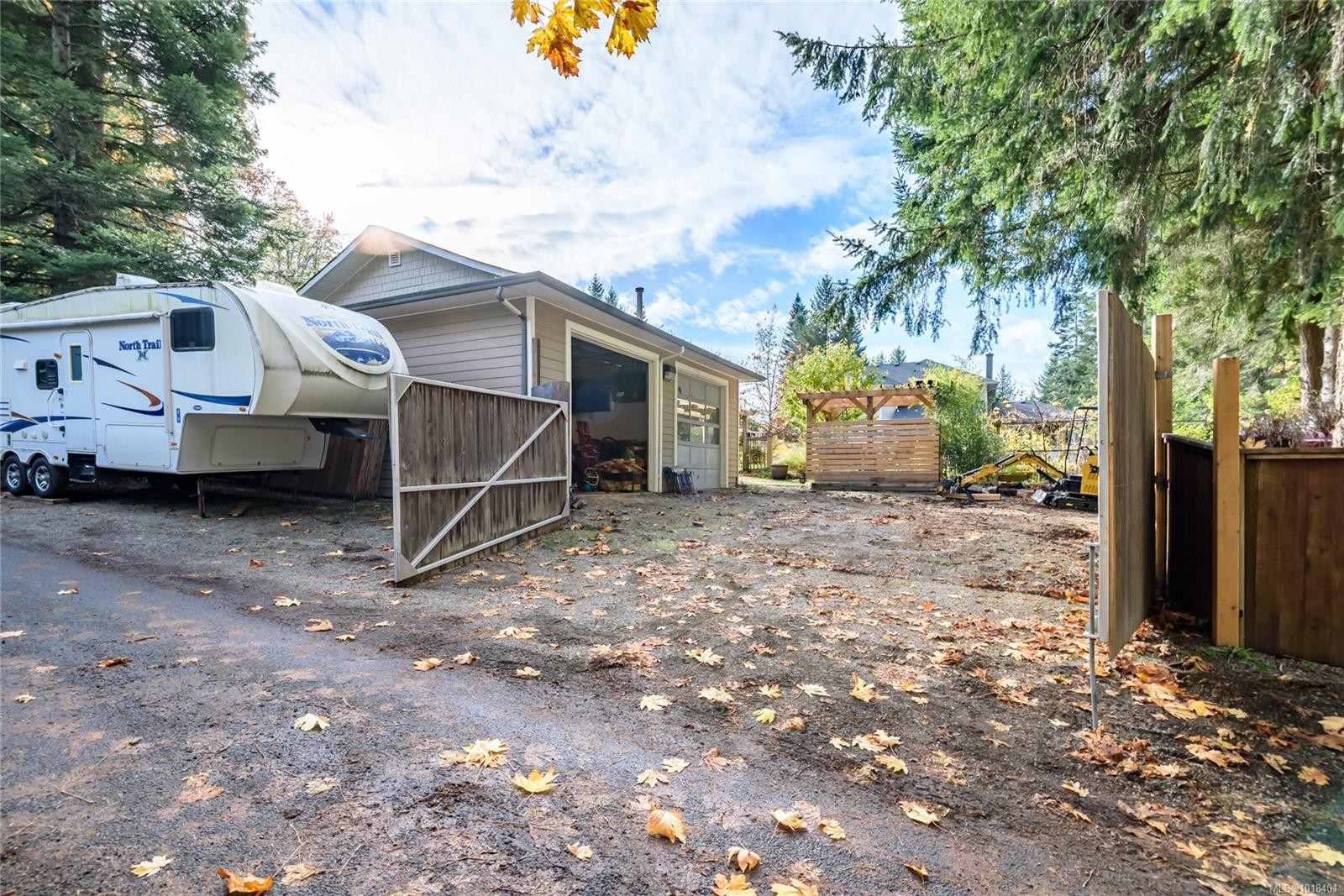 1230 Glen Urquhart Dr, Courtenay, BC