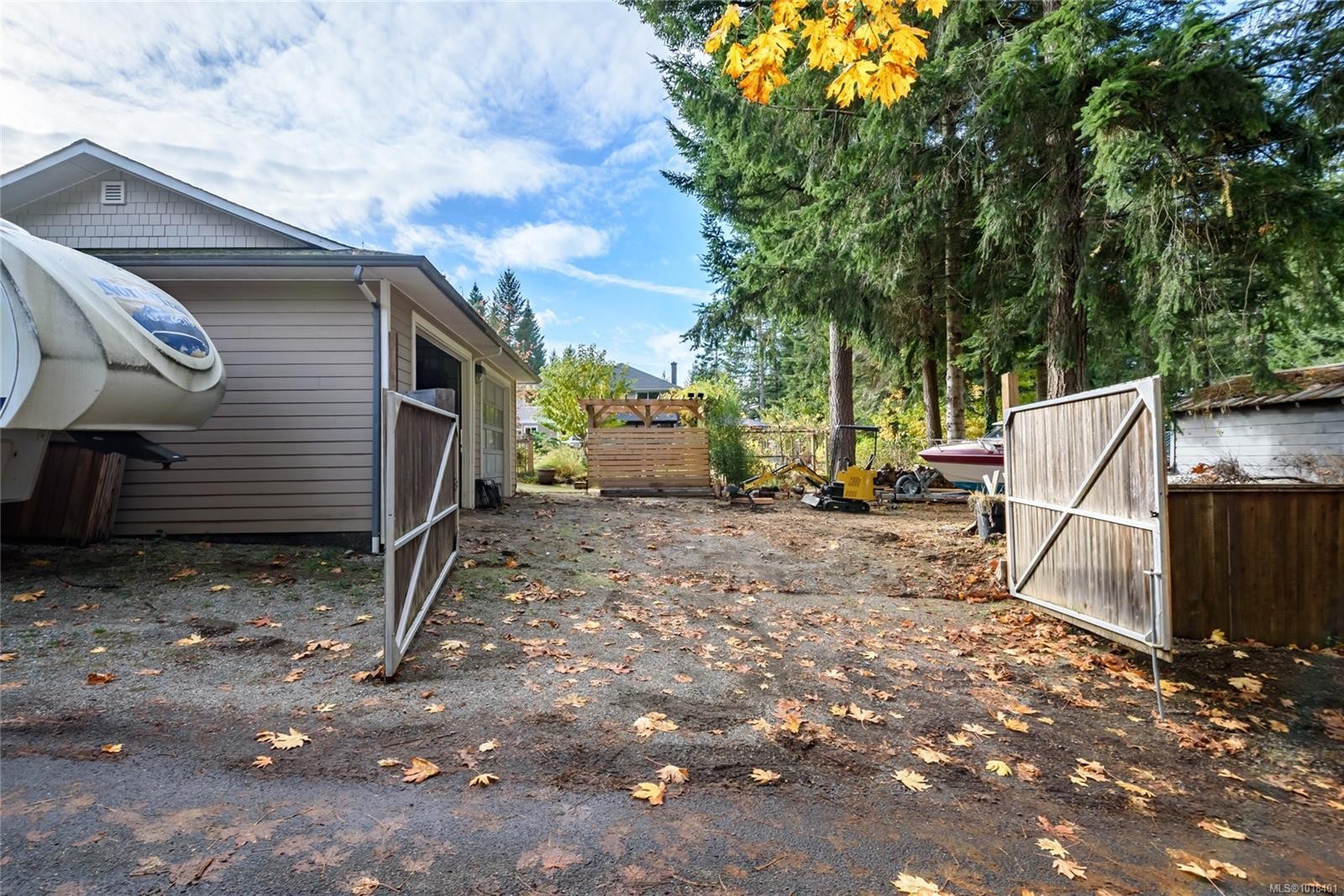 1230 Glen Urquhart Dr, Courtenay, BC