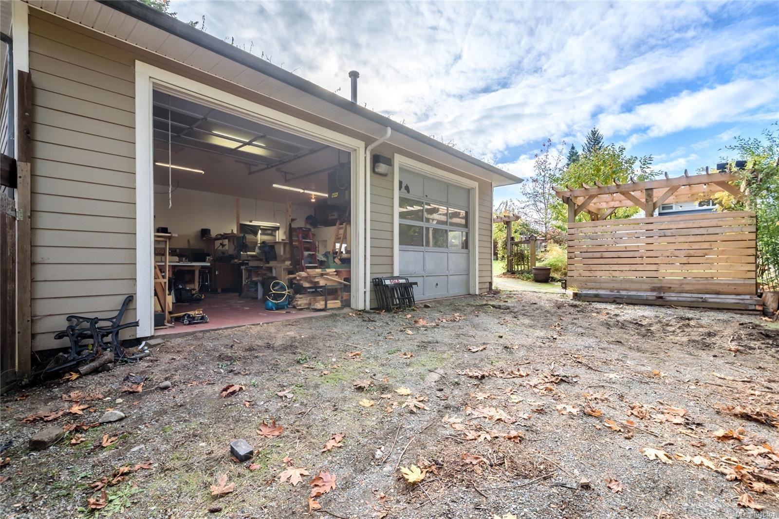 1230 Glen Urquhart Dr, Courtenay, BC