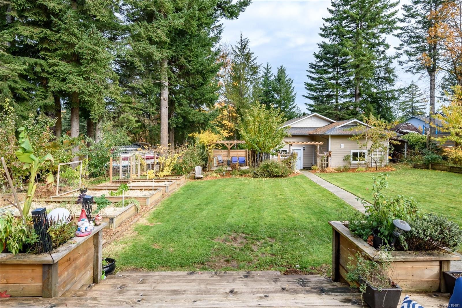 1230 Glen Urquhart Dr, Courtenay, BC