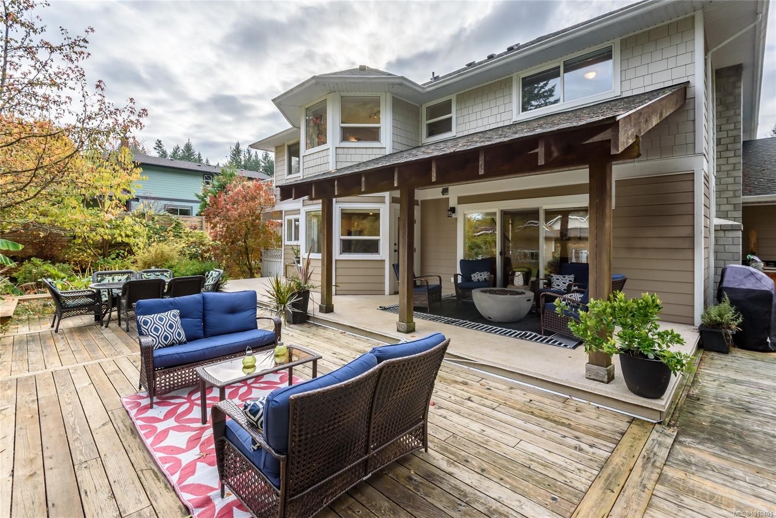 1230 Glen Urquhart Dr, Courtenay, BC