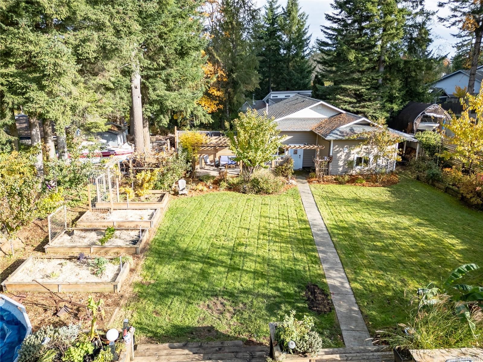 1230 Glen Urquhart Dr, Courtenay, BC