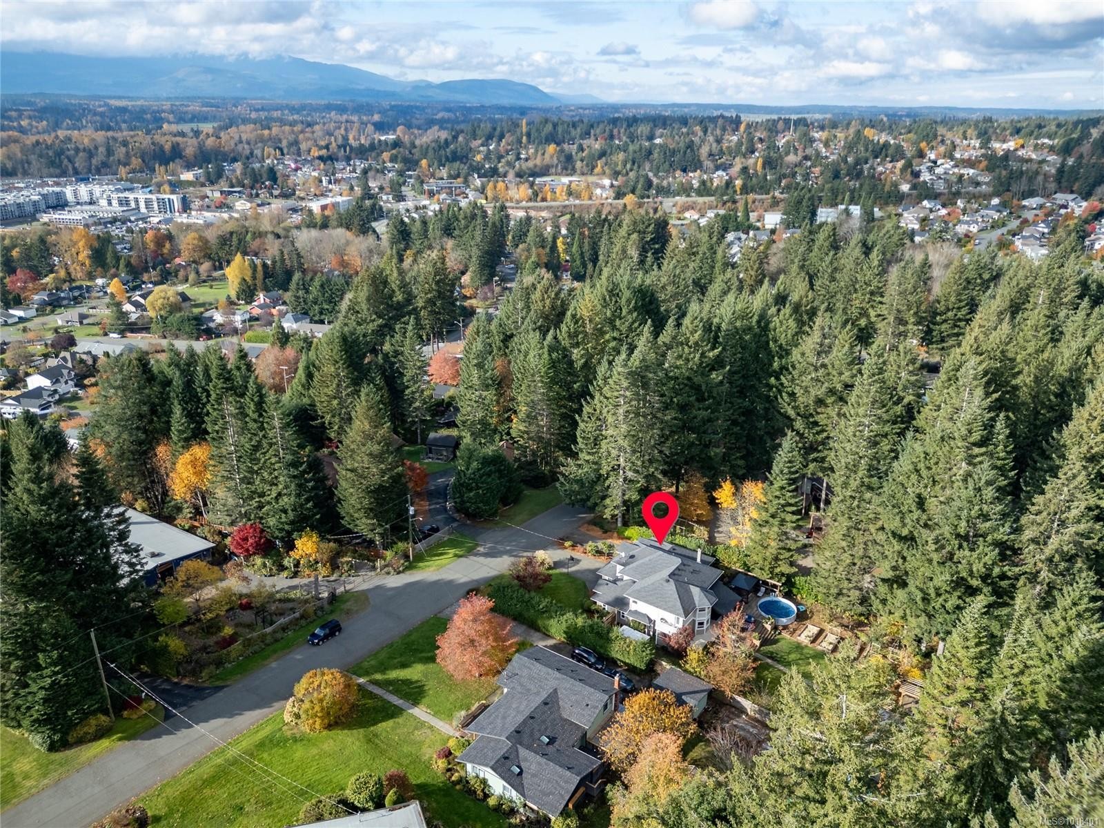 1230 Glen Urquhart Dr, Courtenay, BC