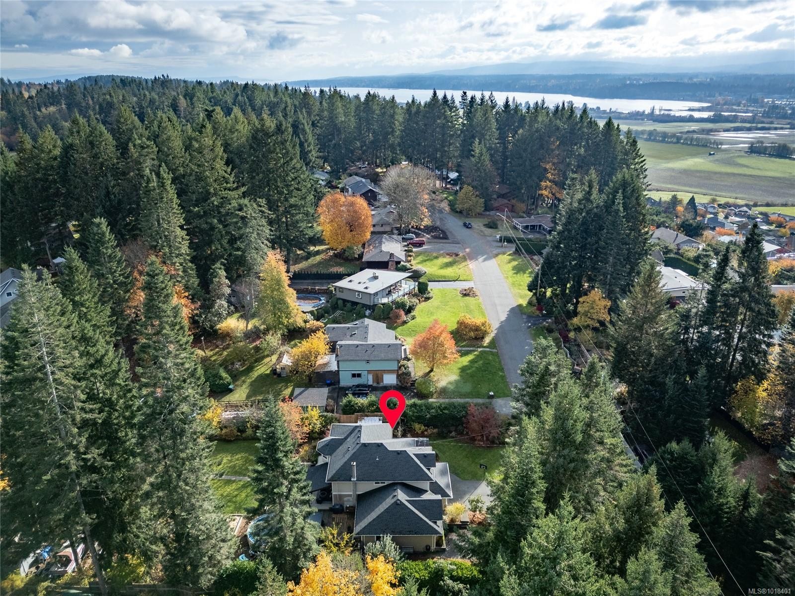 1230 Glen Urquhart Dr, Courtenay, BC