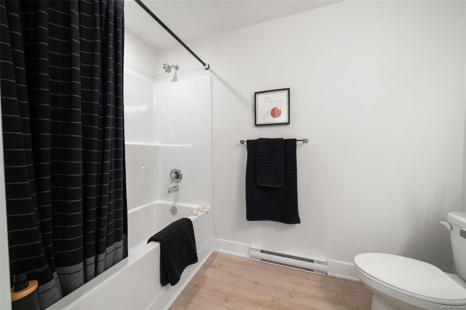 602-1371 Goldstream Ave, Langford, BC - Indoor Photo Showing Bathroom