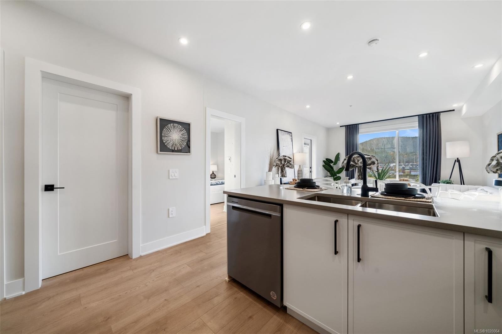 602-1371 Goldstream Ave, Langford, BC - Indoor Photo Showing Kitchen With Double Sink
