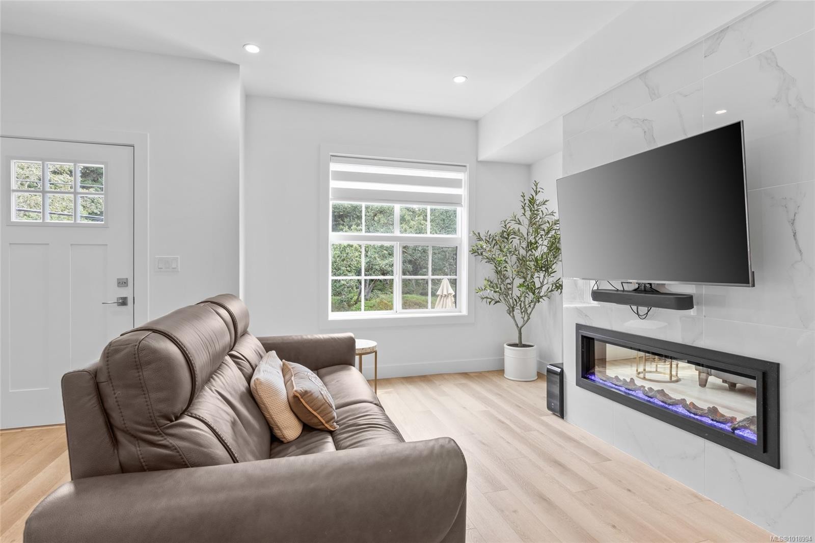 103-624 Strandlund Ave, Langford, BC