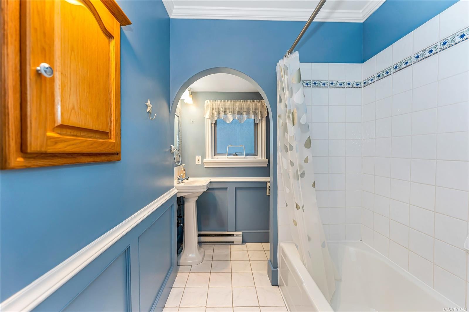 3165 Wascana St, Saanich, BC