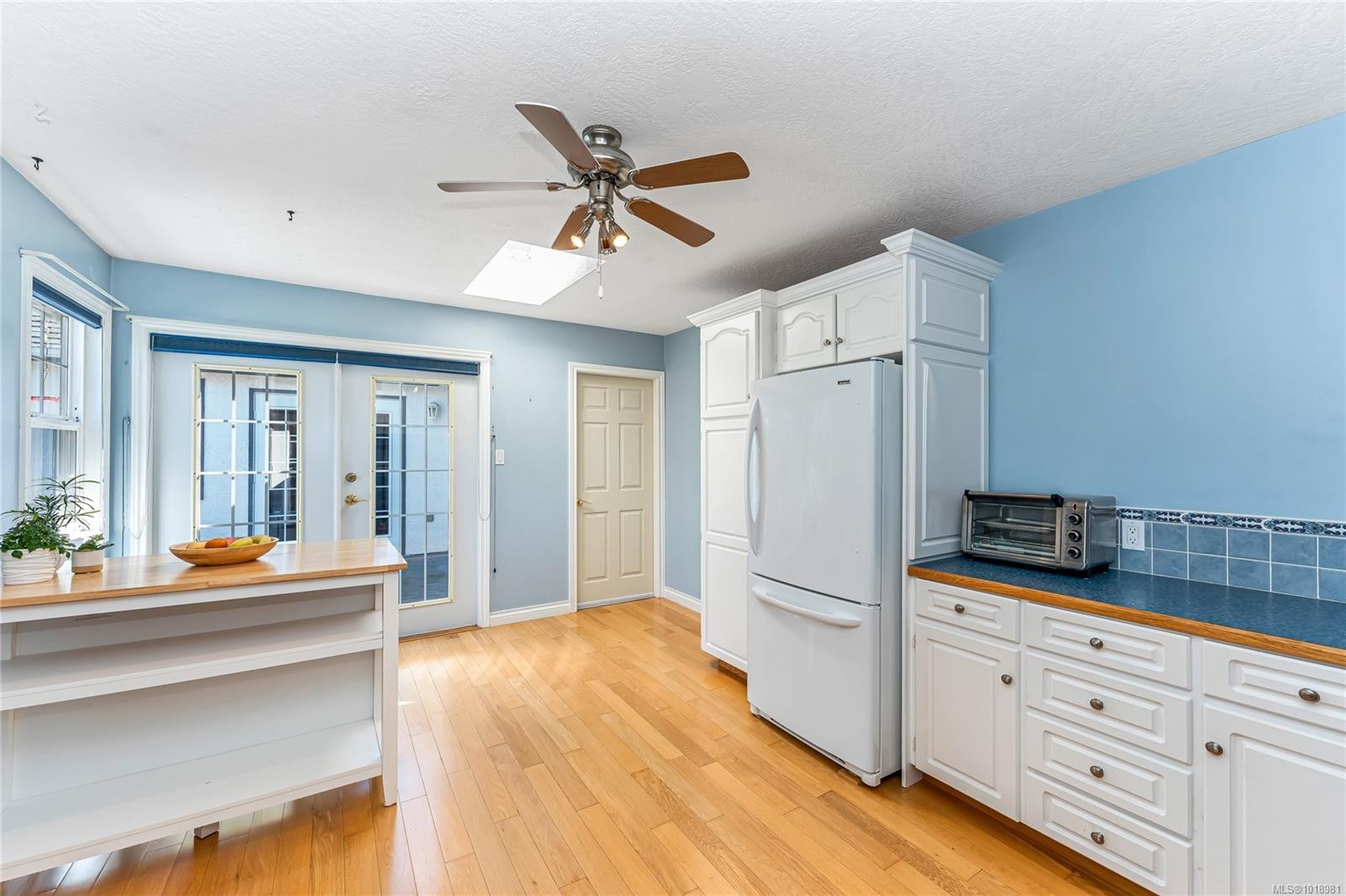 3165 Wascana St, Saanich, BC