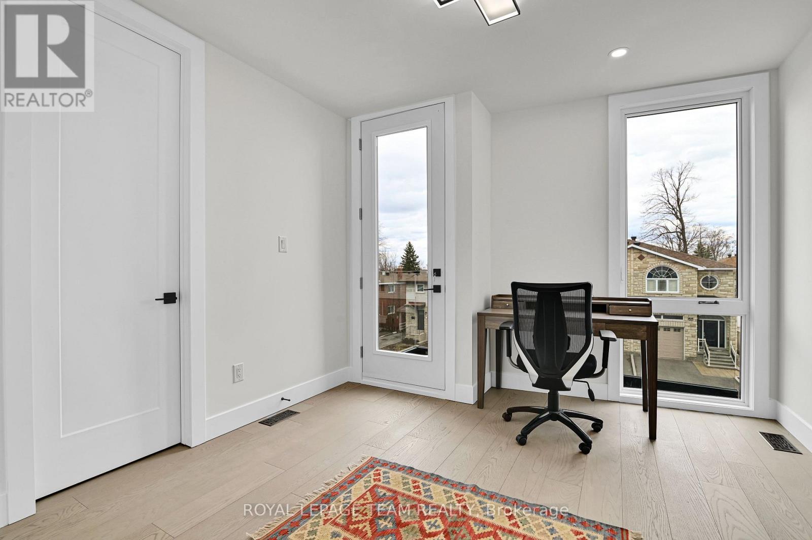 2nd master w/ 3-pc ensuite - 826 Alpine Avenue, Ottawa, ON - Indoor Photo Showing Office