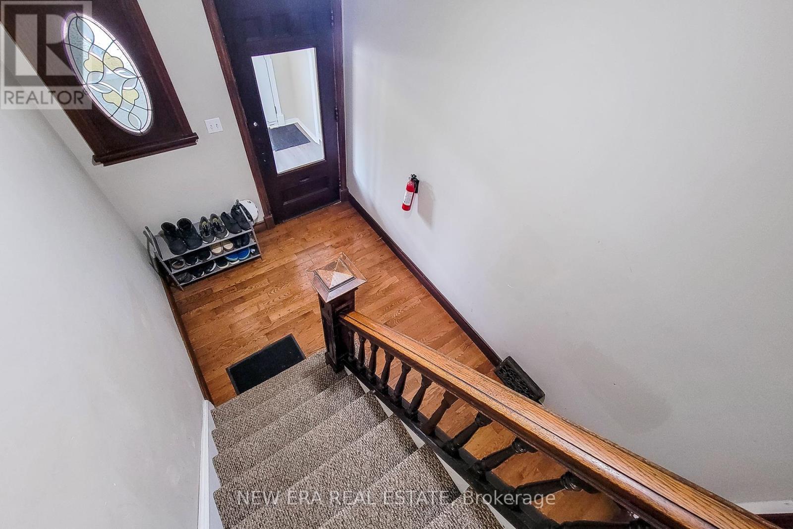 125 Sanford Avenue N, Hamilton, ON - Indoor Photo Showing Other Room