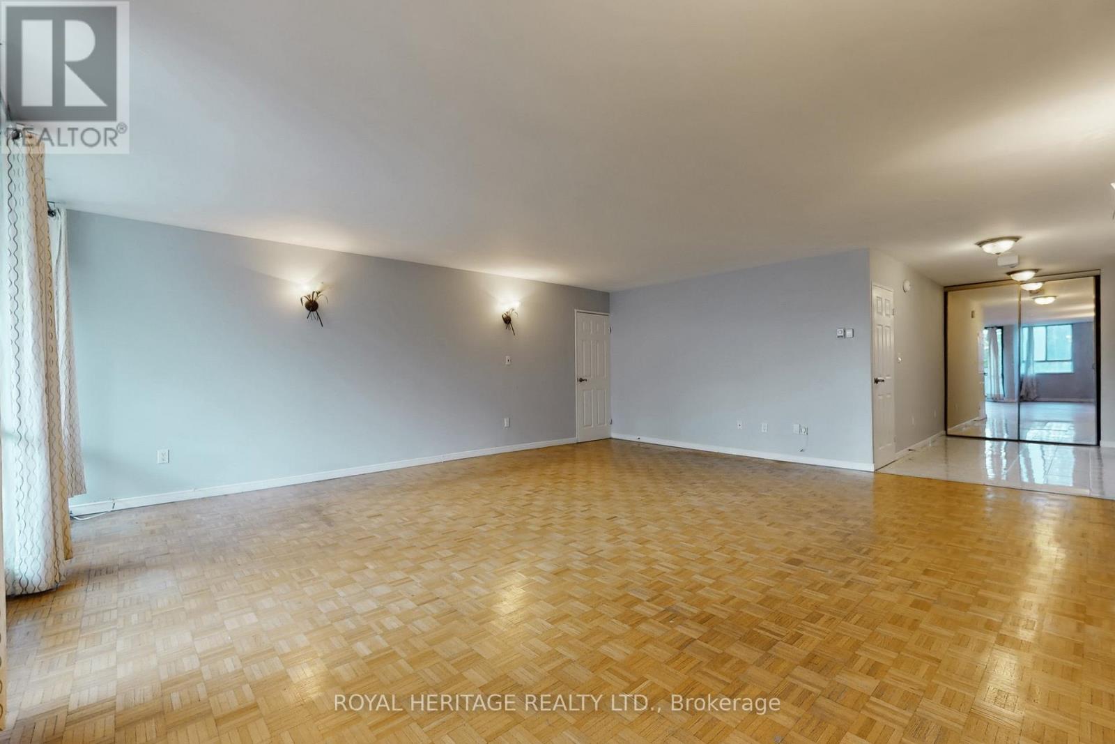 301 - 3 Massey Square, Toronto, ON - Indoor Photo Showing Other Room