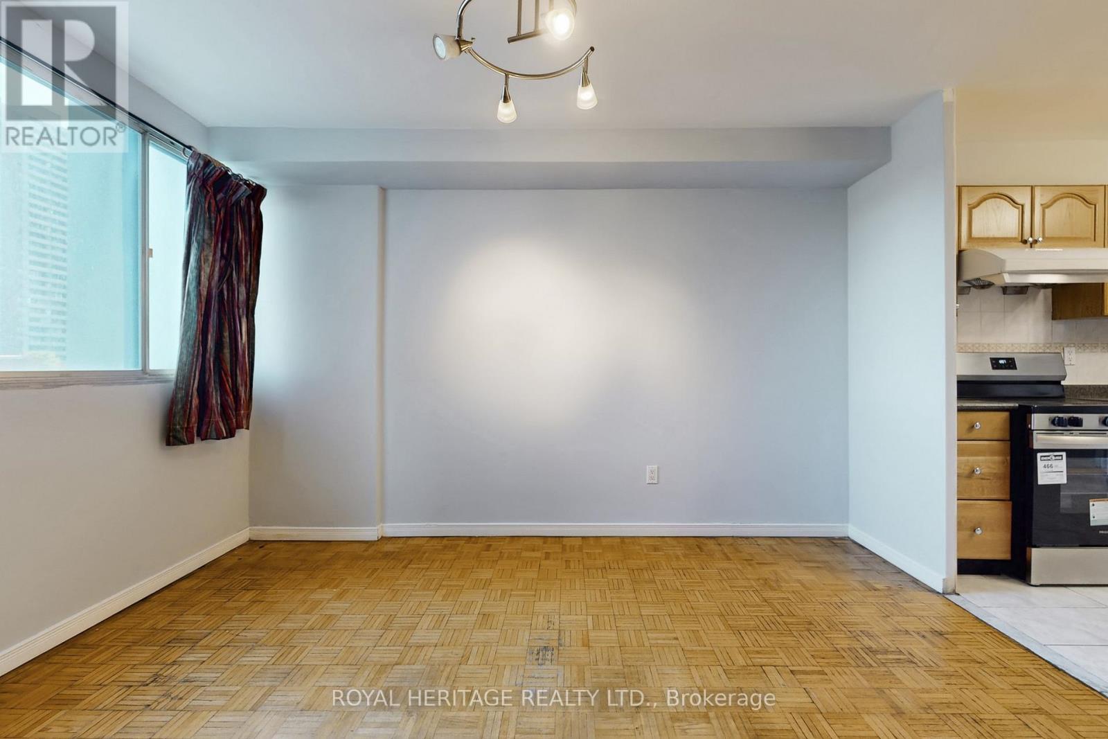 301 - 3 Massey Square, Toronto, ON - Indoor