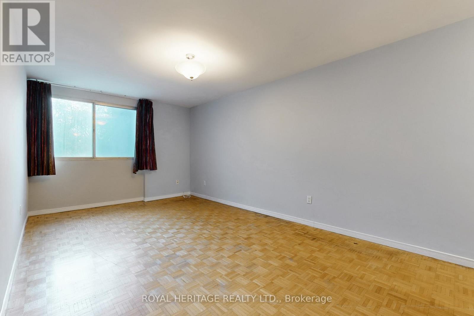 301 - 3 Massey Square, Toronto, ON - Indoor Photo Showing Other Room