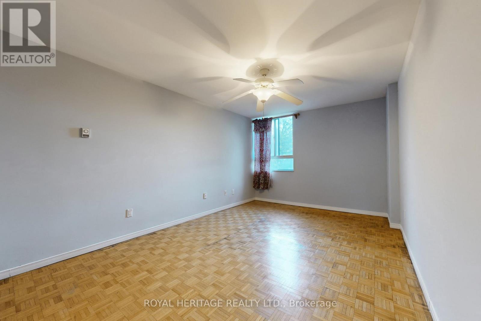 301 - 3 Massey Square, Toronto, ON - Indoor Photo Showing Other Room