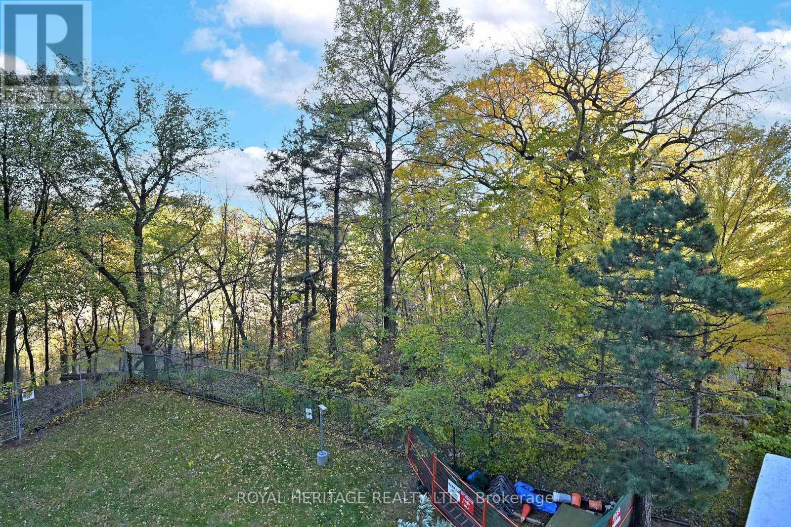 301 - 3 Massey Square, Toronto, ON - Outdoor With View
