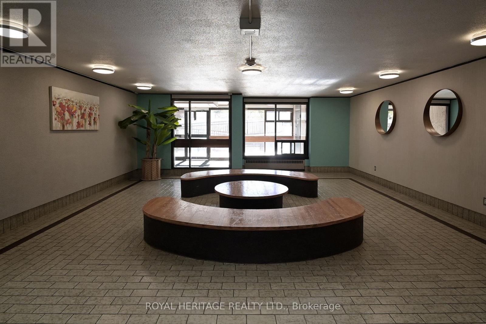 301 - 3 Massey Square, Toronto, ON - Indoor Photo Showing Other Room