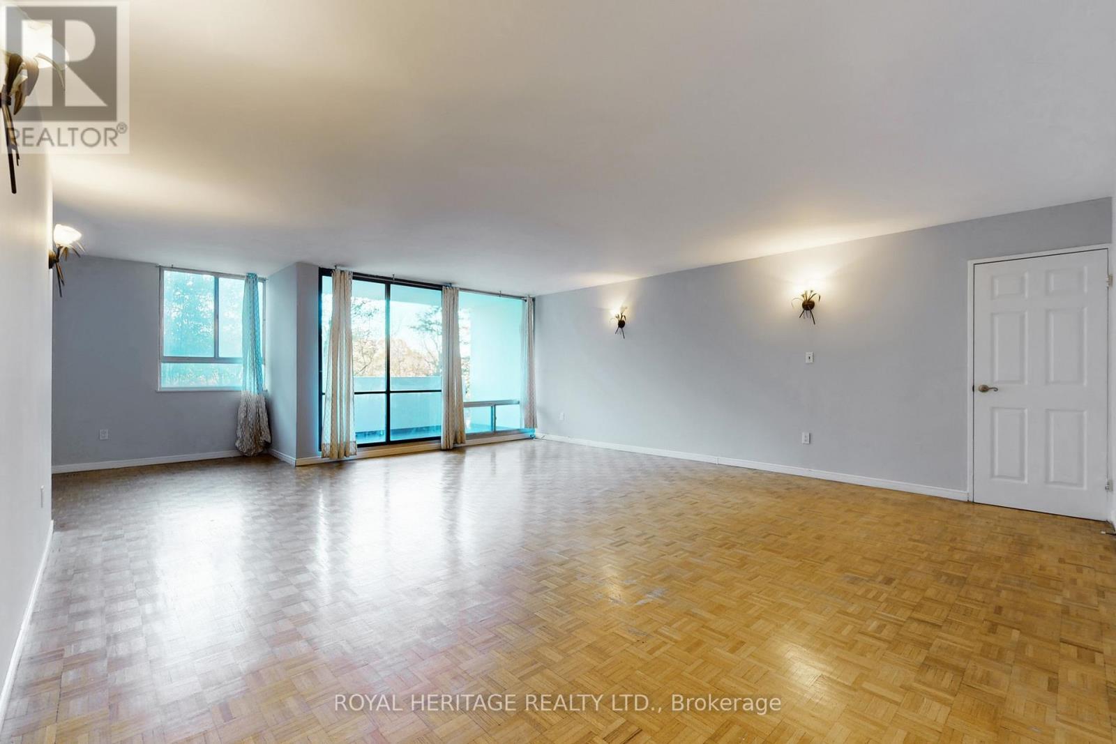 301 - 3 Massey Square, Toronto, ON - Indoor Photo Showing Other Room