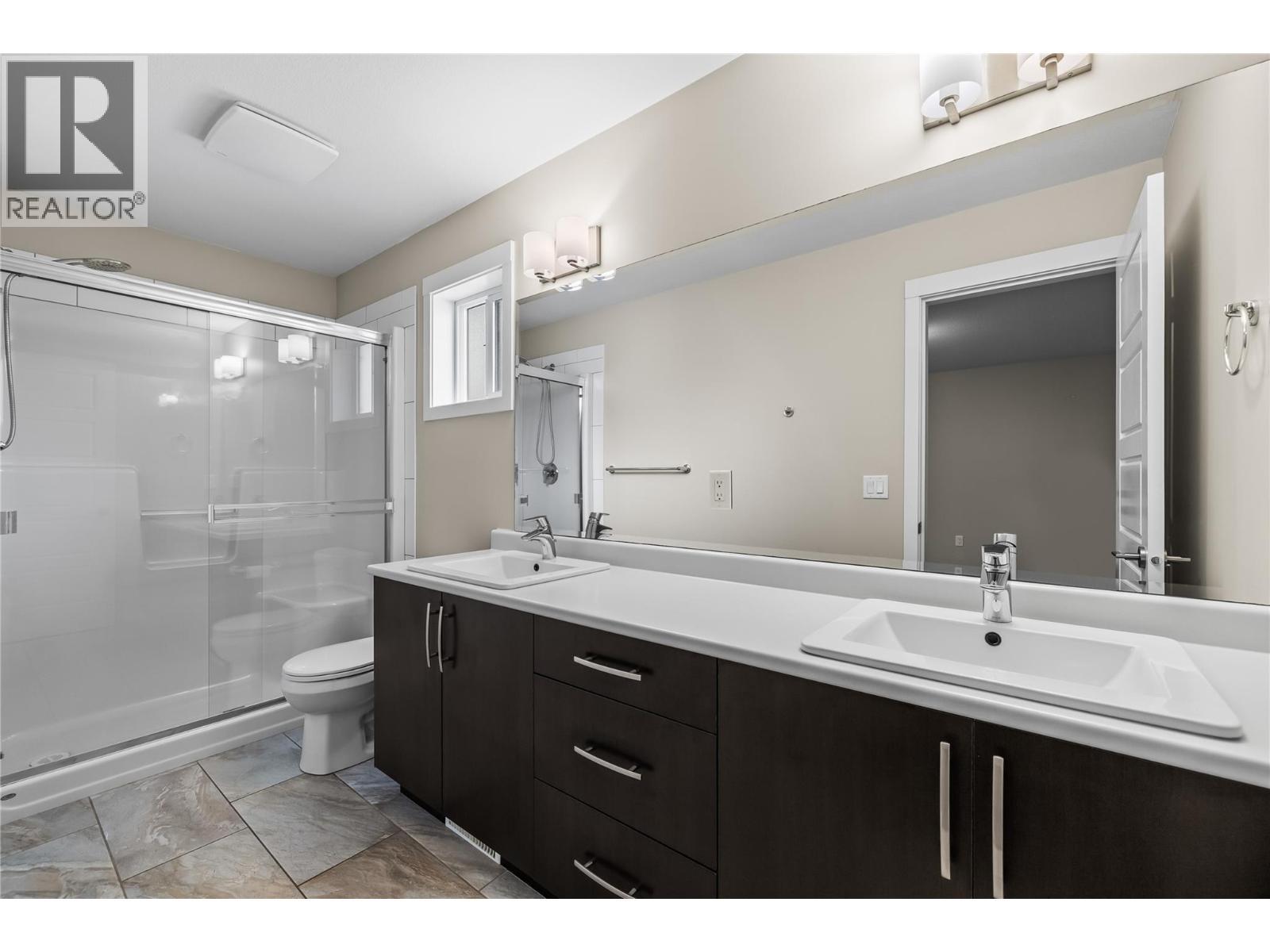 Primary 4-piece Ensuite - 680 Old Meadows Road Unit# 86, Kelowna, BC - Indoor Photo Showing Bathroom