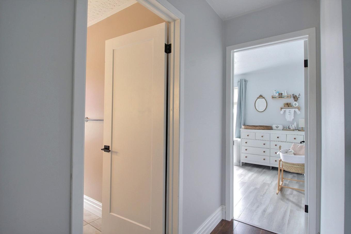 Passageway - 13 Rue Desjardins, Rouyn-Noranda, QC - Indoor Photo Showing Other Room