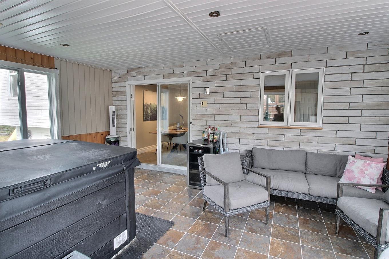 Solarium/Sunroom - 13 Rue Desjardins, Rouyn-Noranda, QC - Outdoor With Exterior