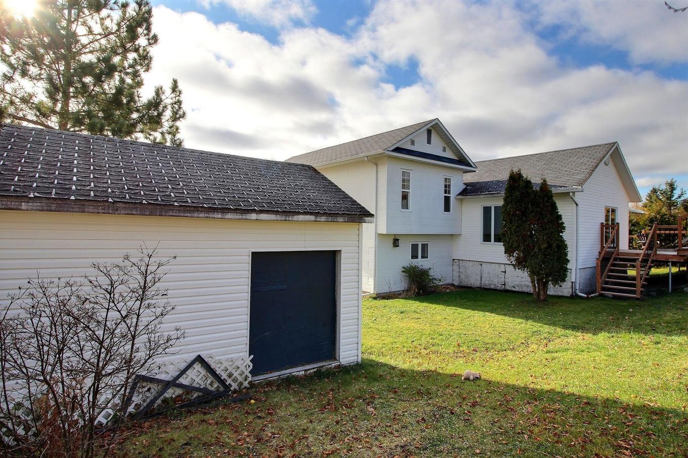 Back facade - 13 Rue Desjardins, Rouyn-Noranda, QC - Outdoor