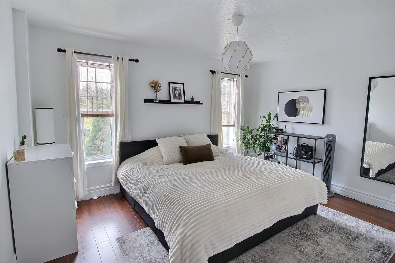Primary bedroom - 13 Rue Desjardins, Rouyn-Noranda, QC - Indoor Photo Showing Bedroom