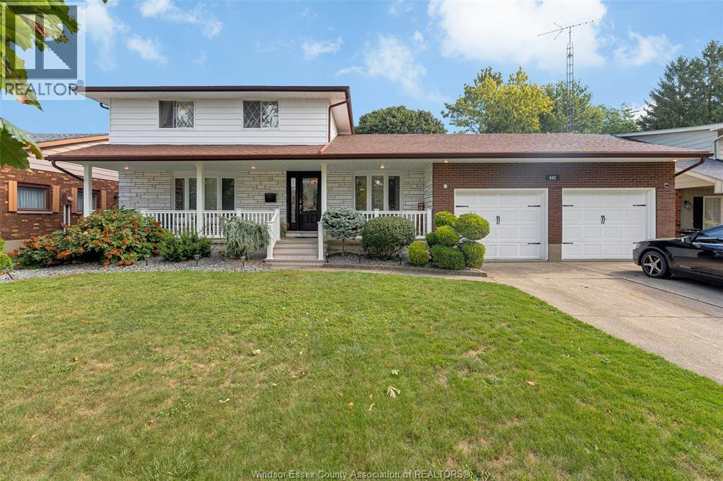 442 Baldoon Road, Chatham, ON - Outdoor With Deck Patio Veranda With Facade