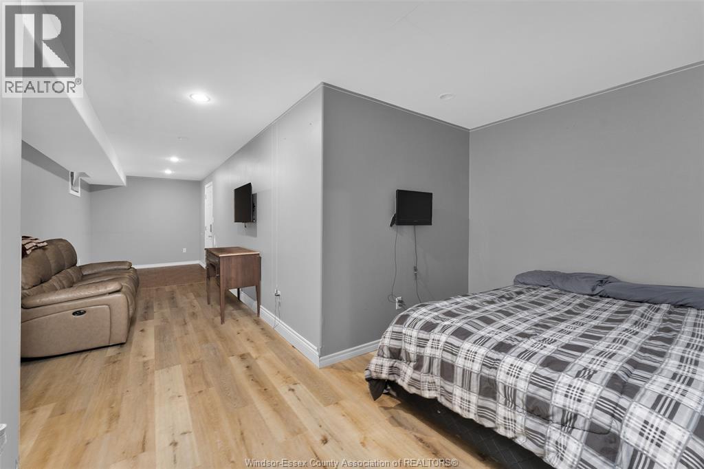 442 Baldoon Road, Chatham, ON - Indoor Photo Showing Bedroom