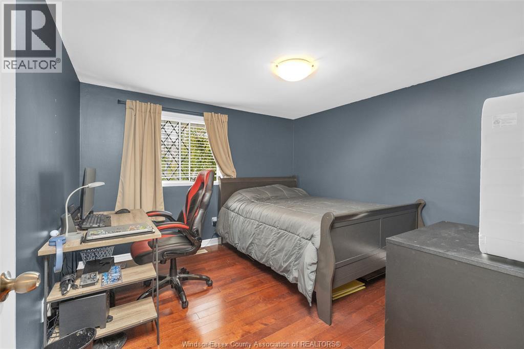 442 Baldoon Road, Chatham, ON - Indoor Photo Showing Bedroom