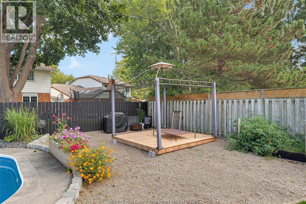 442 Baldoon Road, Chatham, ON - Outdoor