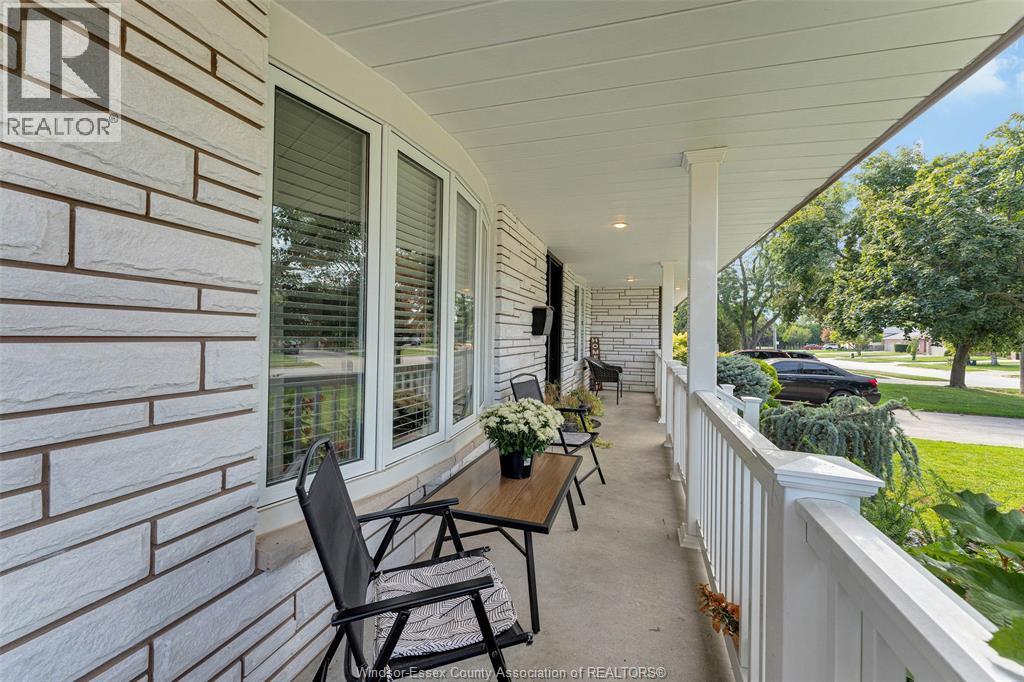 442 Baldoon Road, Chatham, ON - Outdoor With Exterior