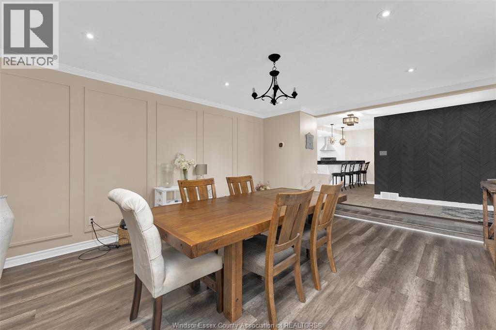 442 Baldoon Road, Chatham, ON - Indoor Photo Showing Dining Room