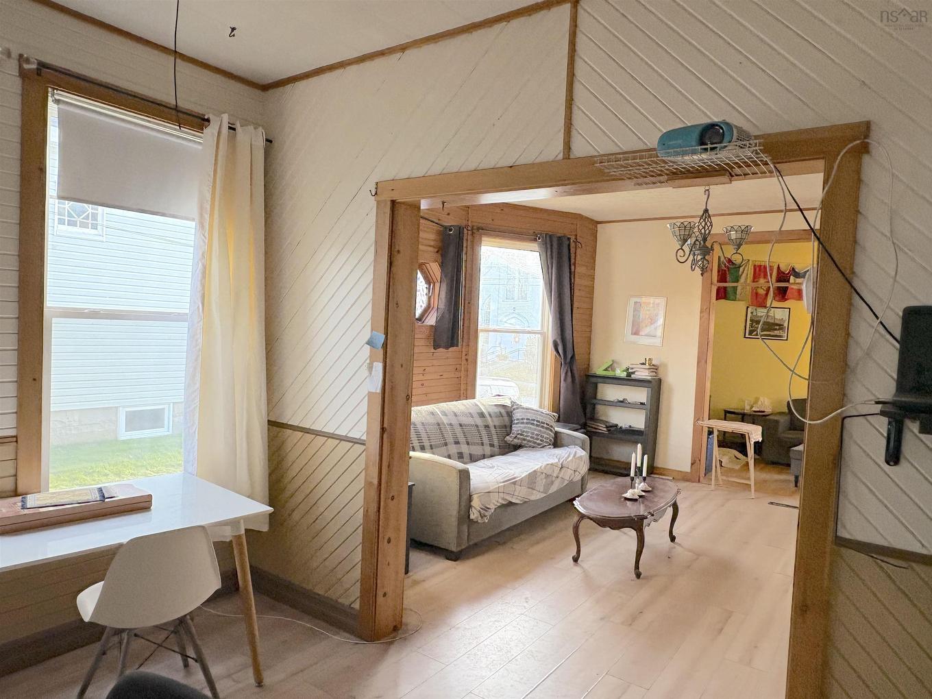 142 Mowatt Street, Shelburne, NS