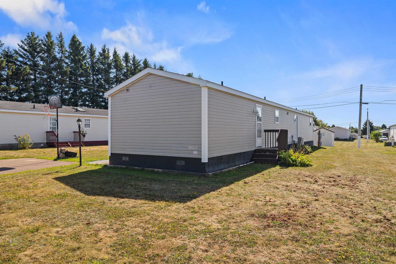 23 Gordon Avenue, Summerside, PE