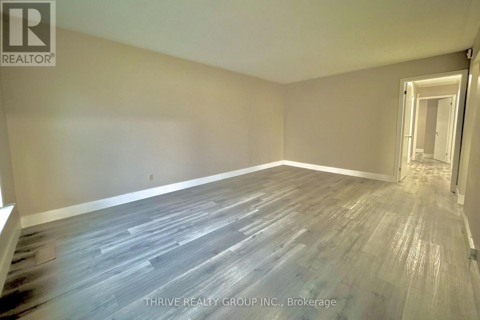 Upper - 101 Culver Crescent, London East (East H), ON - Indoor Photo Showing Other Room