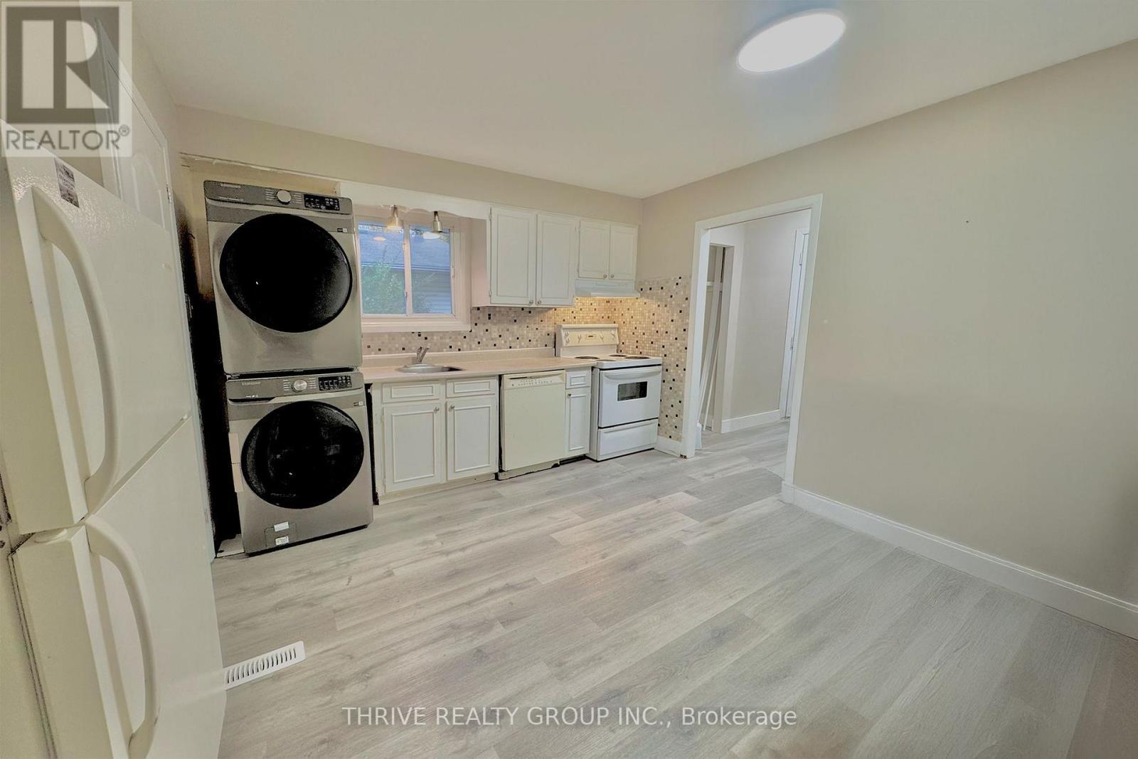 Upper - 101 Culver Crescent, London East (East H), ON - Indoor Photo Showing Laundry Room